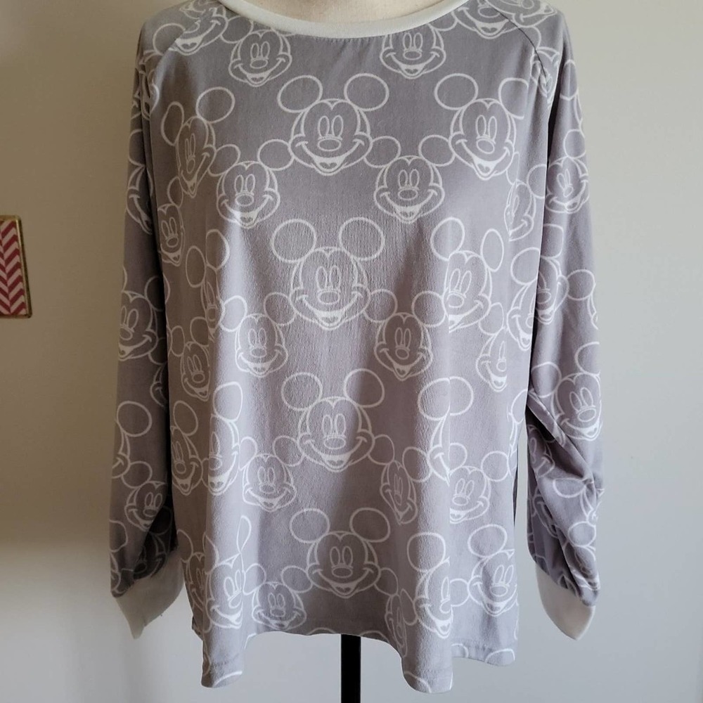 Disney Mickey Mouse Grey and White Sleepwear Sz 2X